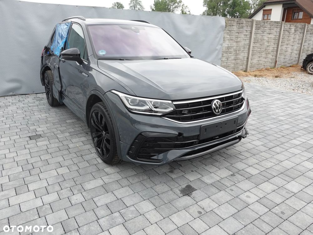 Volkswagen Tiguan 2.0 TDI SCR 4MotION DSG R-Line - 15