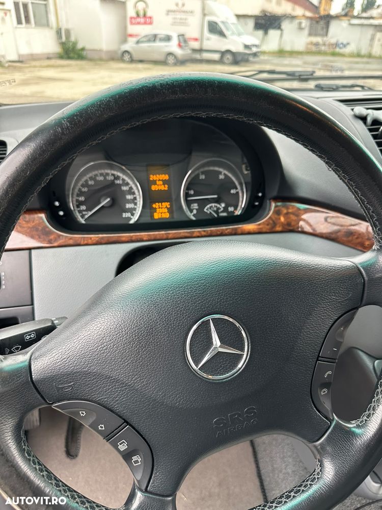 Mercedes-Benz Viano - 10