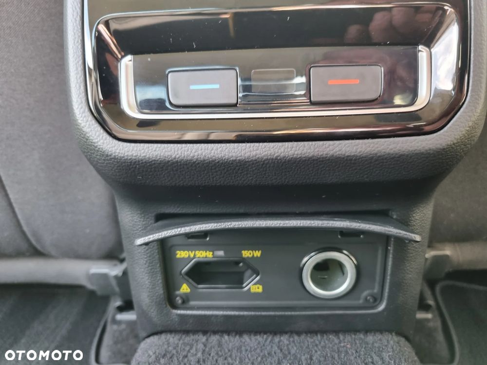 Volkswagen Passat 2.0 TDI SCR DSG Comfortline - 27