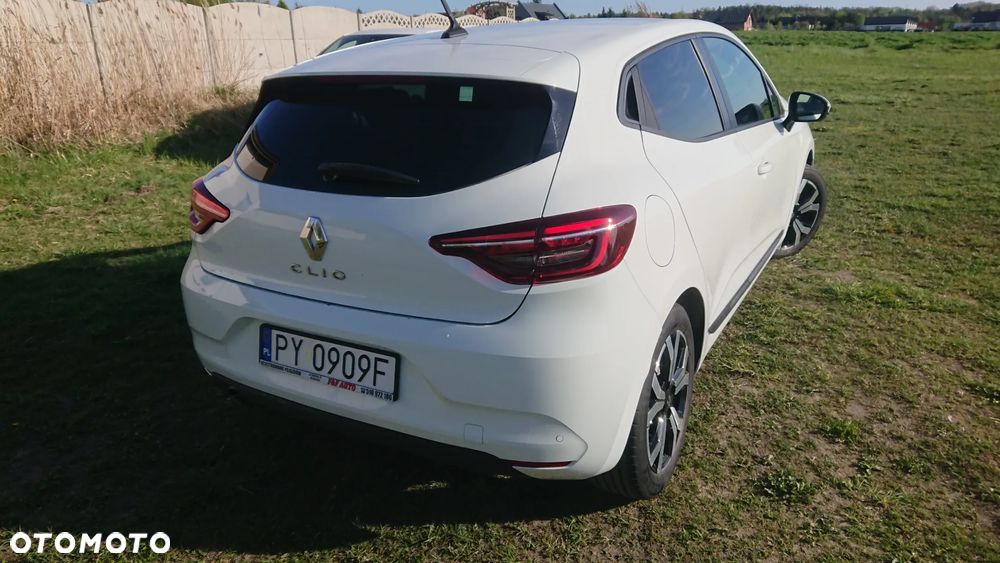 Renault Clio - 21