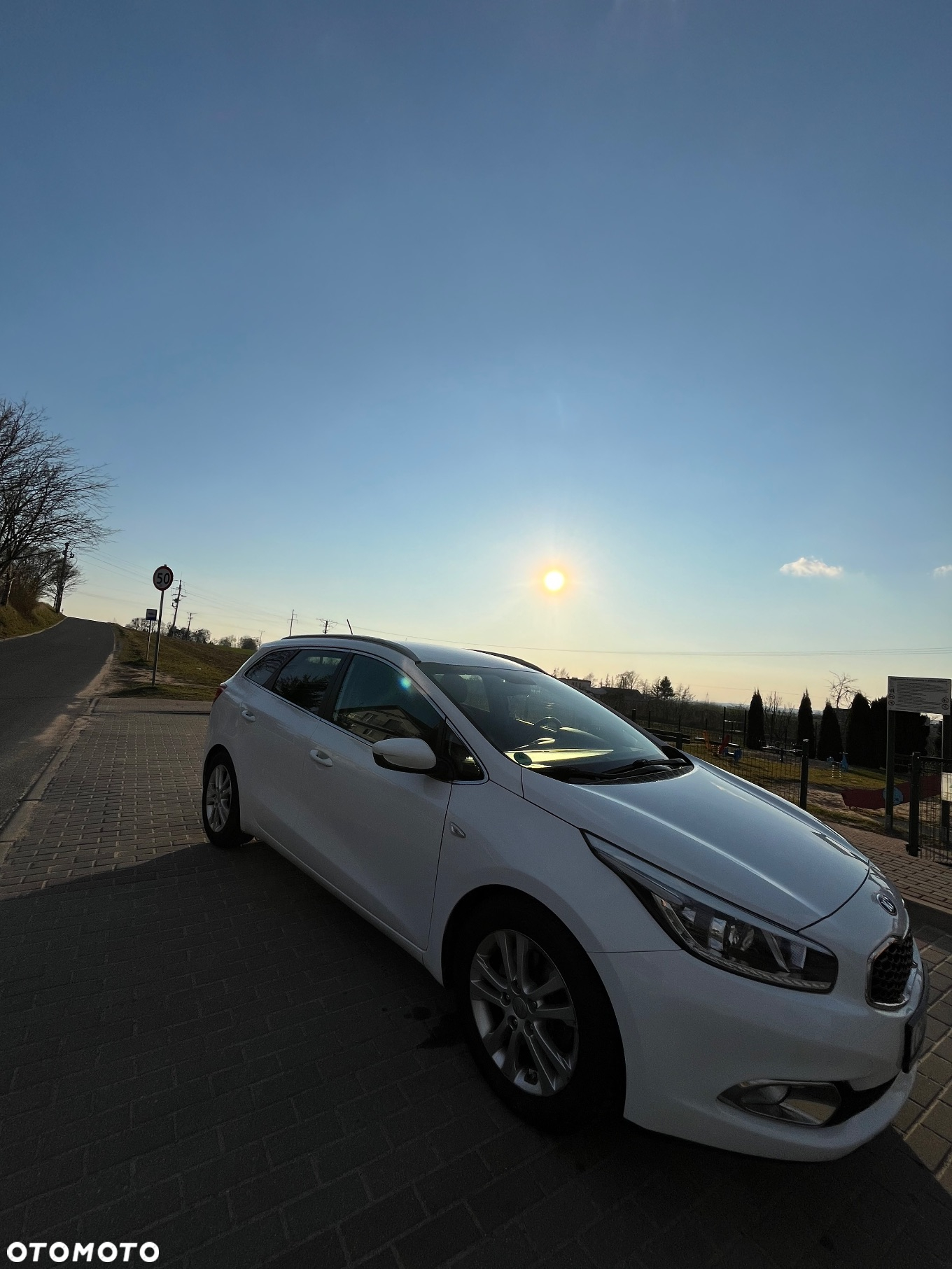 Kia Ceed - 12