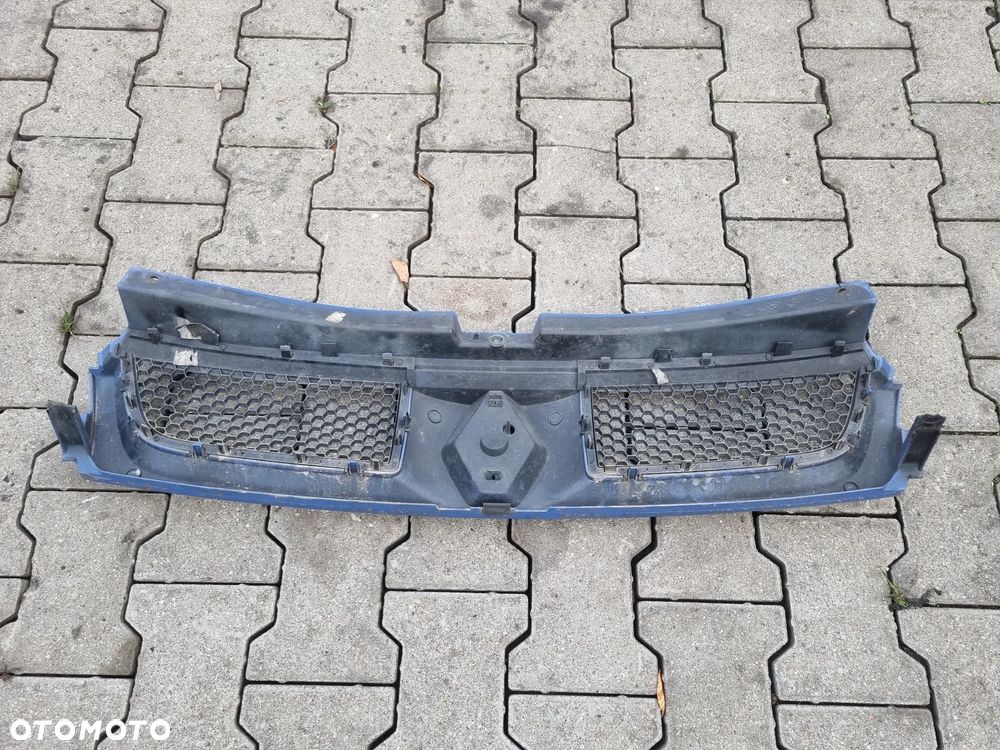 ATRAPA GRILL PRIMASTAR TRAFIC VIVARO  01-06r. - 3
