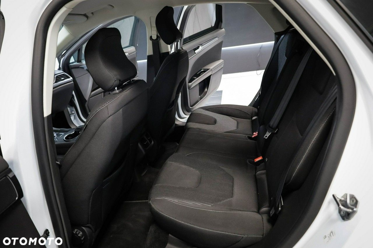 Ford Mondeo - 21