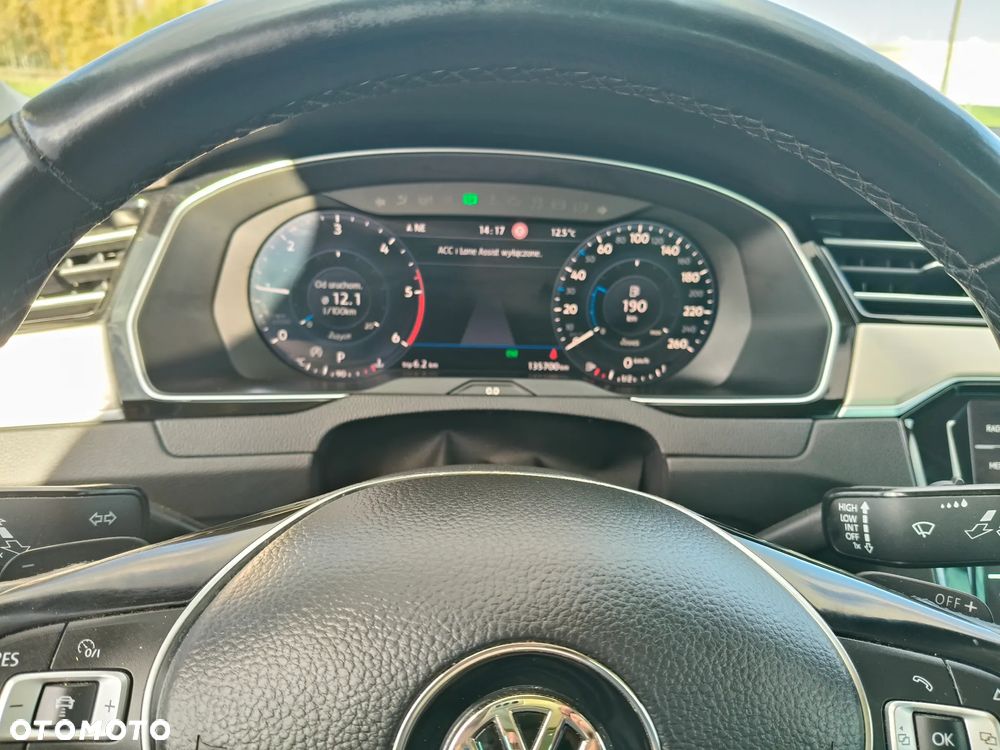 Volkswagen Passat 2.0 TDI Bi-Turbo BMT 4Mot Highline DSG - 13