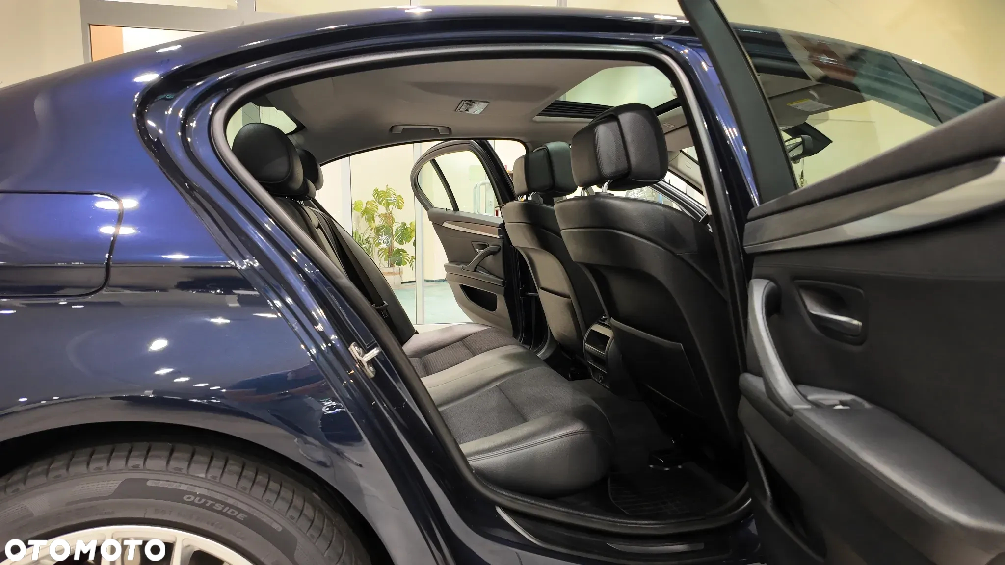 BMW Seria 5 520d - 29