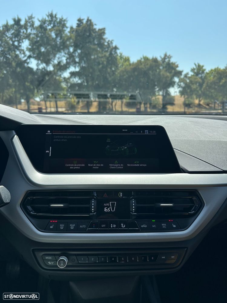 BMW 116 i Advantage — fotografia 19