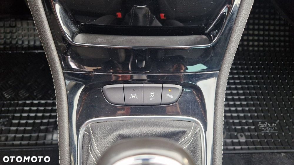 Opel Astra V 1.4 T Elite S&S - 26