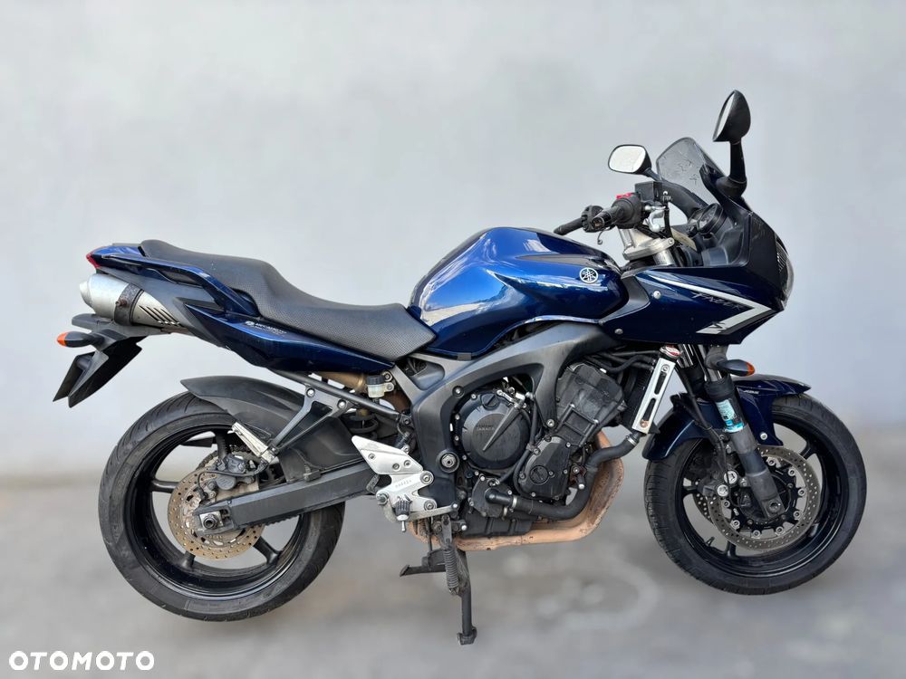 Yamaha FZS - 2