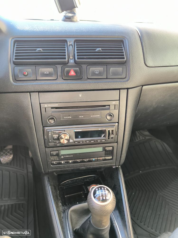 VW Golf 1.9 TDi Highline - 13