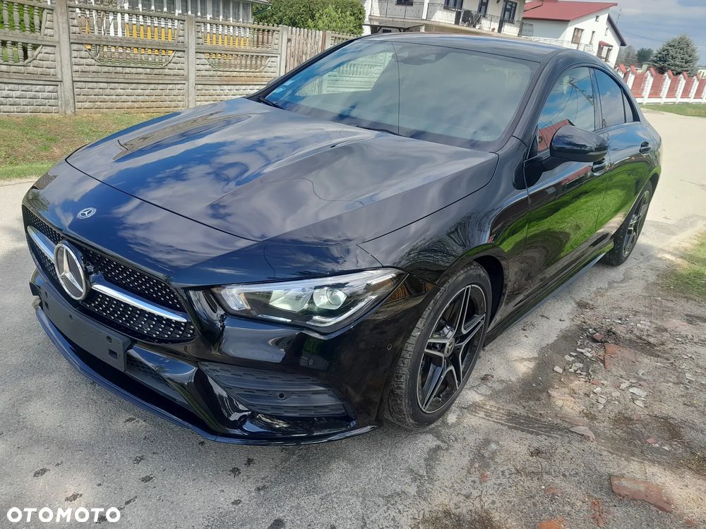 Mercedes-Benz CLA 200 7G-DCT AMG Line - 1