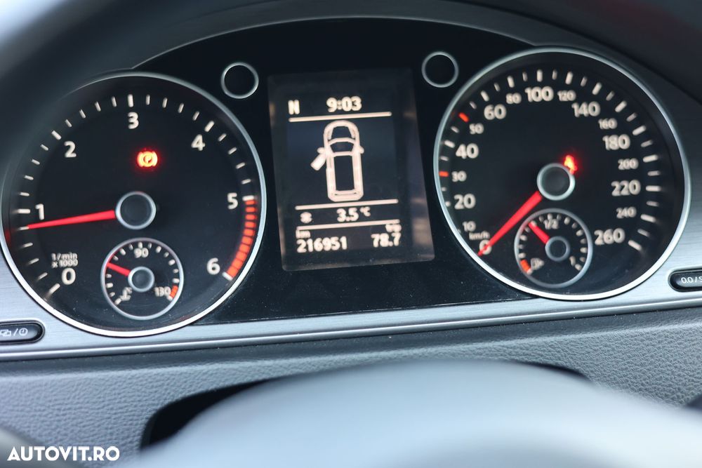 Volkswagen Passat Variant 2.0 TDI BlueMotion Technology Business Edition - 9