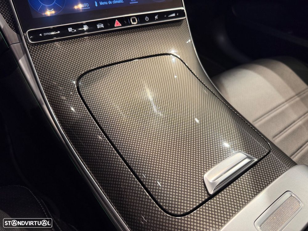 Mercedes-Benz C 300 e AMG Line - 37