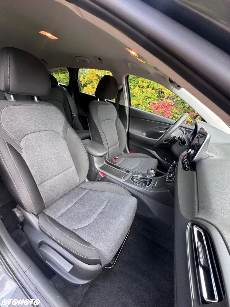 Hyundai i30 1.0 T-GDI 48V-Hybrid DCT Select - 12