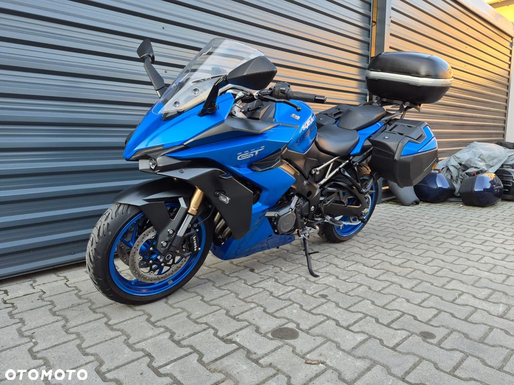 Suzuki GSX - 4