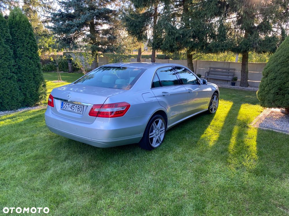 Mercedes-Benz Klasa E 220 CDI 7G-TRONIC Elegance - 3