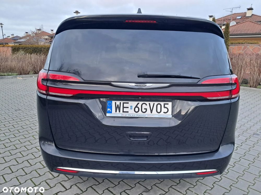 Chrysler Pacifica - 4