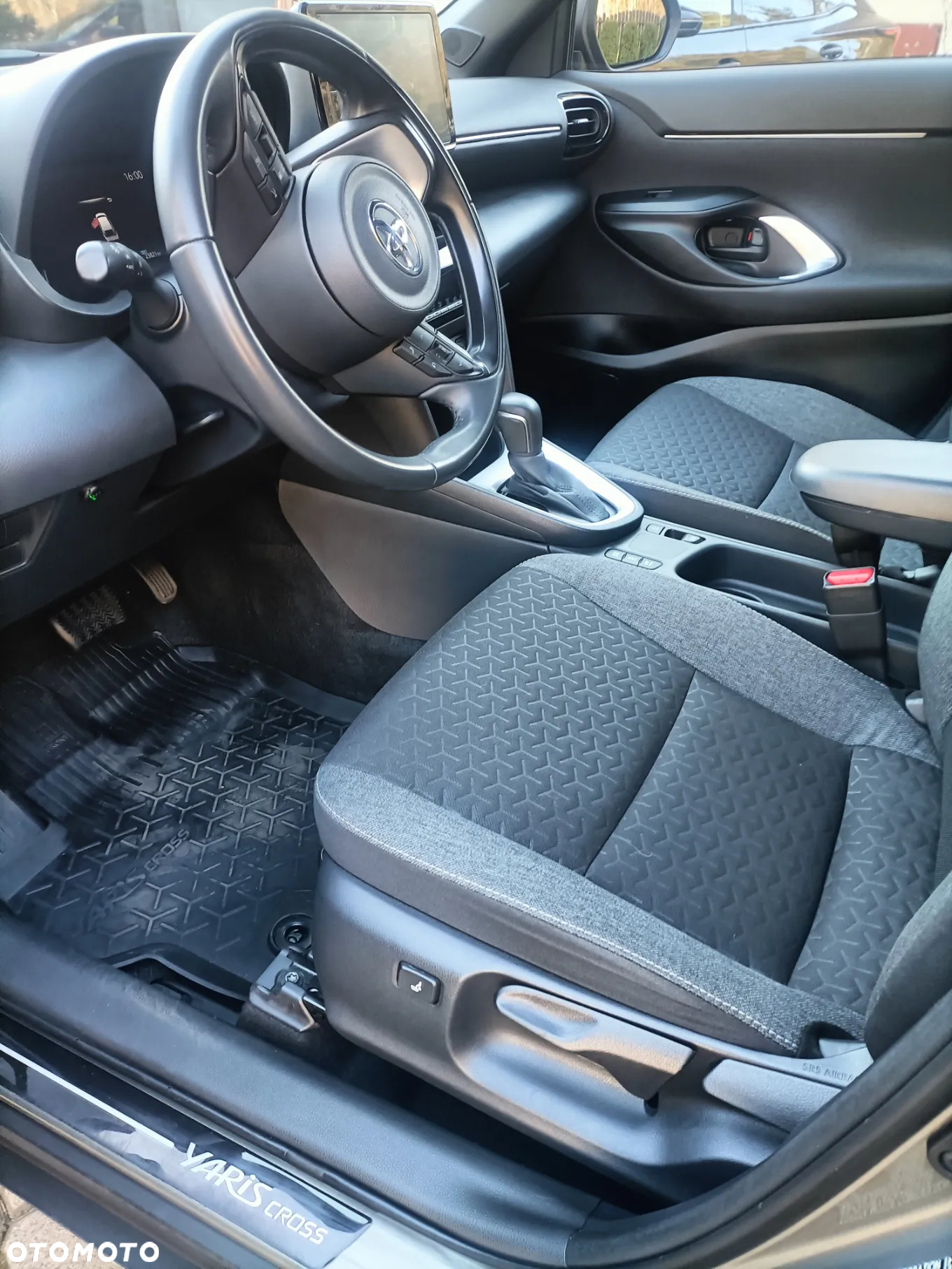 Toyota Yaris Cross Hybrid 1.5 Comfort - 9