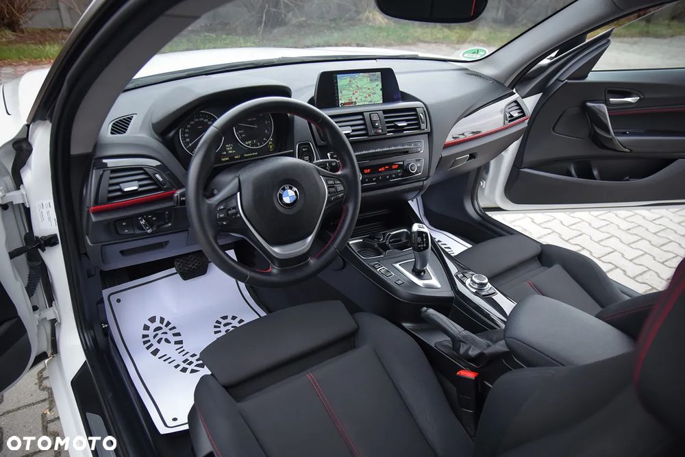 BMW Seria 2 218d Sport Line - 26