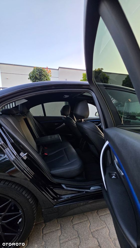 BMW Seria 3 318d M Sport Shadow - 27