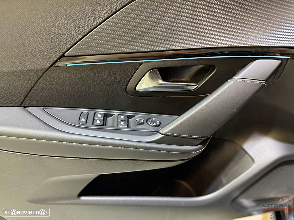 Peugeot 208 1.2 PureTech GT Line EAT8 - 18
