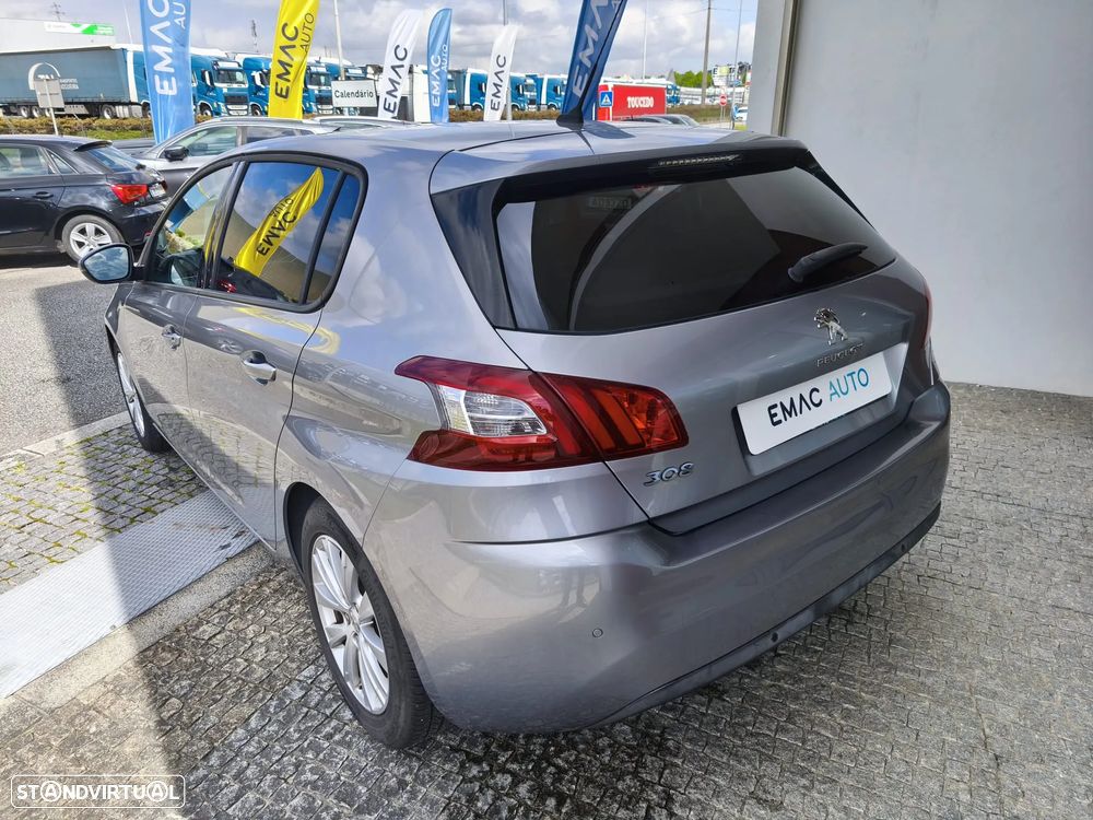 Peugeot 308 1.2 PureTech Style - 3