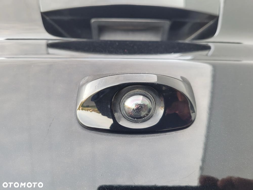 Ford Galaxy 2.0 TDCi DPF Business Edition - 12