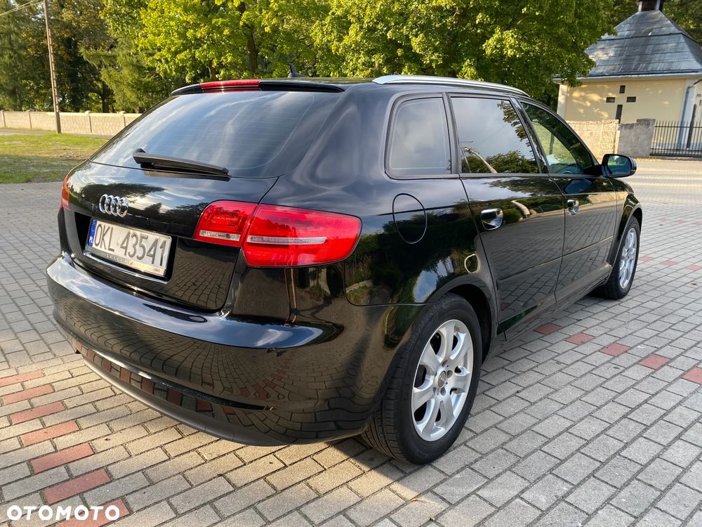 Audi A3 Sportback - 4