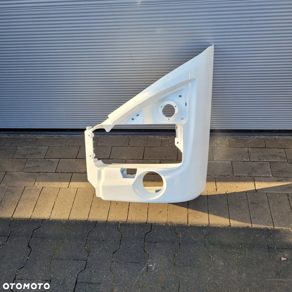 ZDERZAK AUTOBUS IVECO CROSSWAY IRISBUS CHWALIM116 - 1