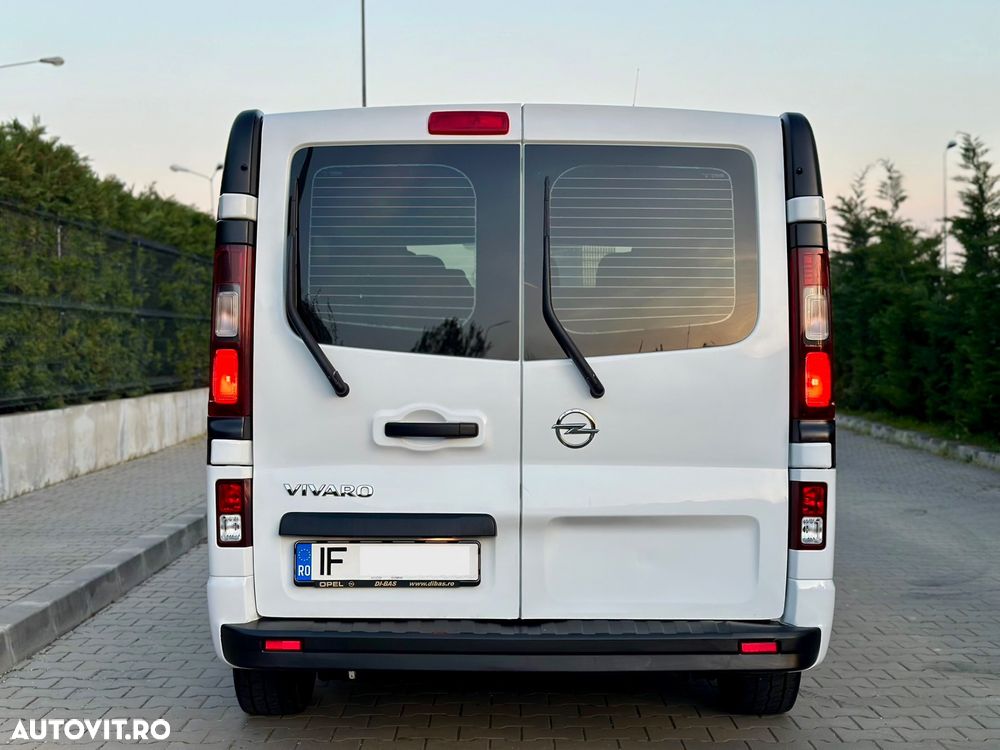 Opel Vivaro - 15
