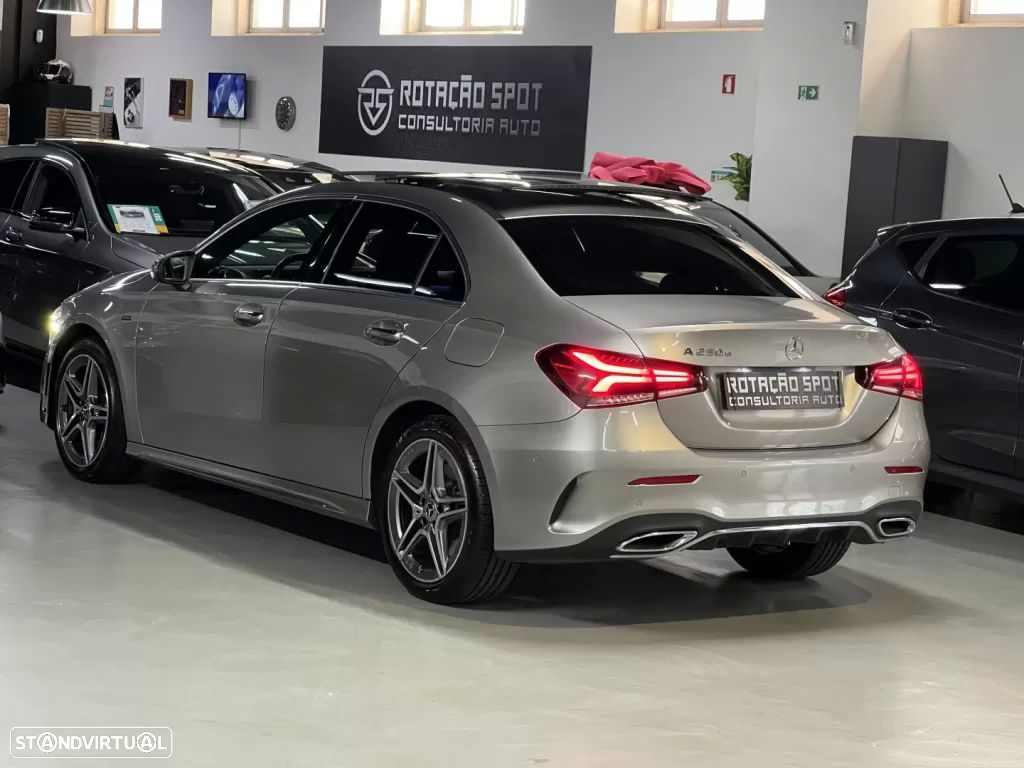 Mercedes-Benz A 250 Limousine e AMG Line - 10