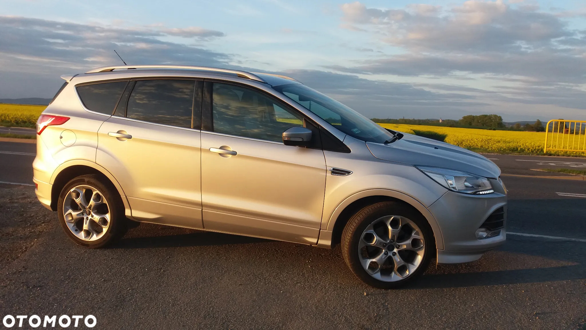 Ford Escape 2.0 EcoBoost AWD Titanium - 4
