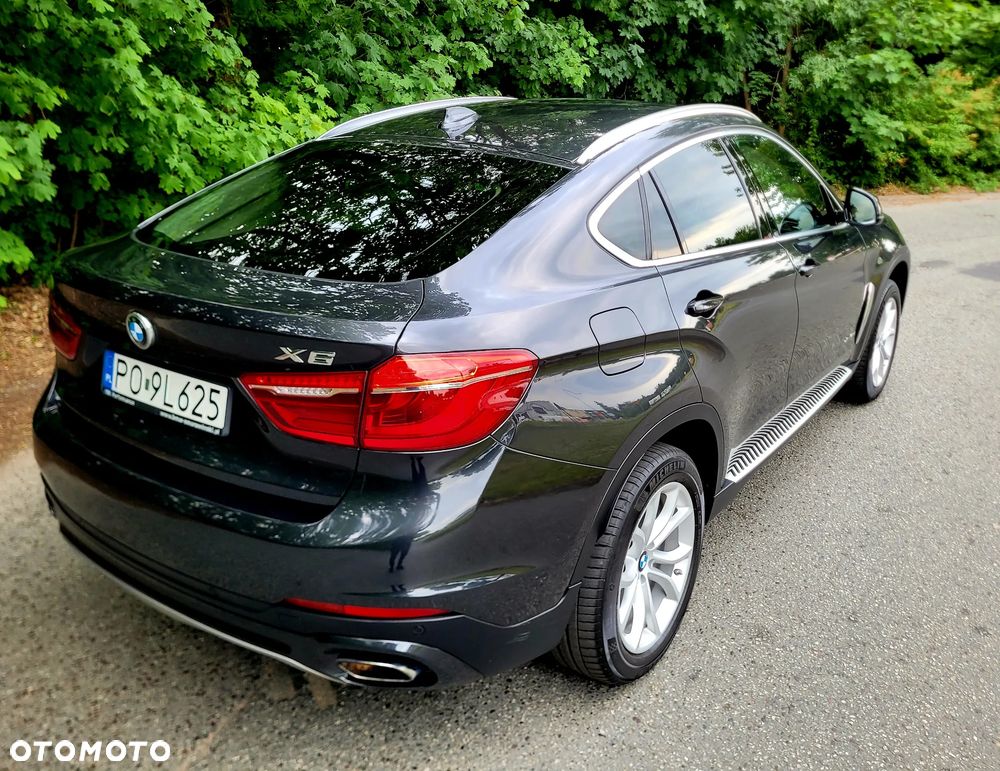 BMW X6 xDrive40d - 13