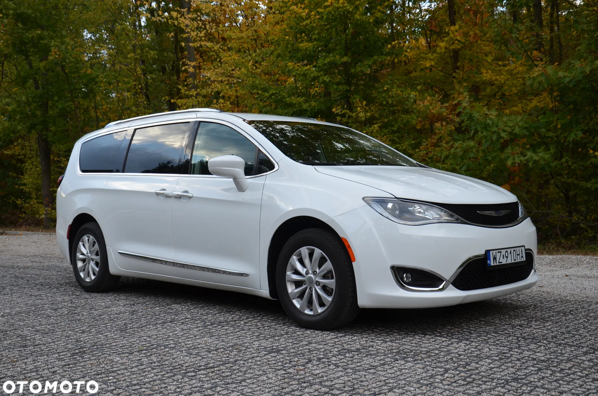 Chrysler Pacifica - 7