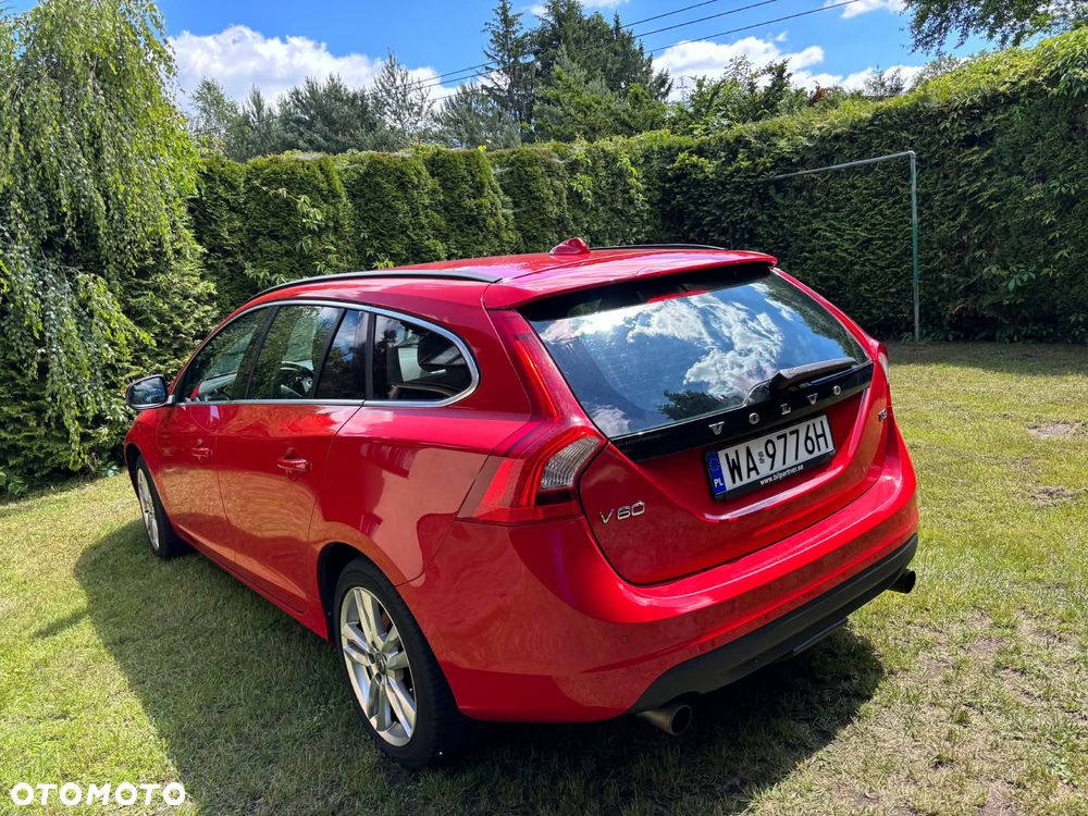 Volvo V60 T3 Momentum - 10