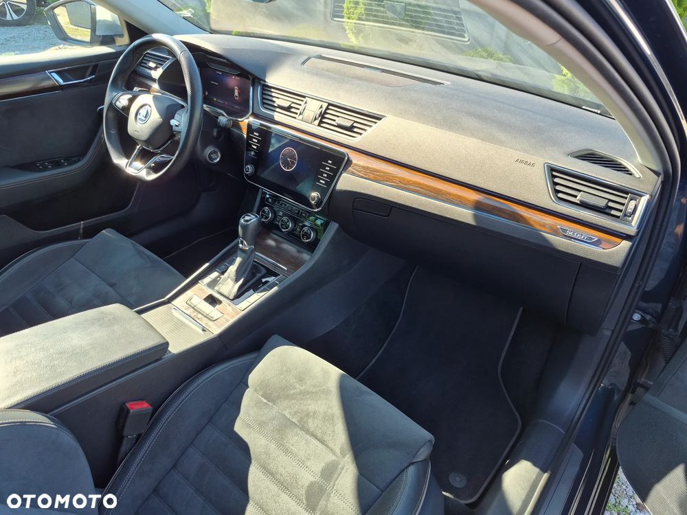Skoda Superb 2.0 TSI 4x4 Scout DSG - 20