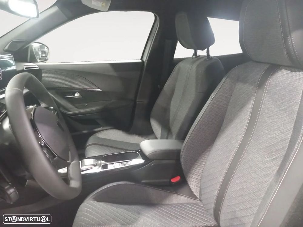 Peugeot e-2008 50 kWh Allure - 10