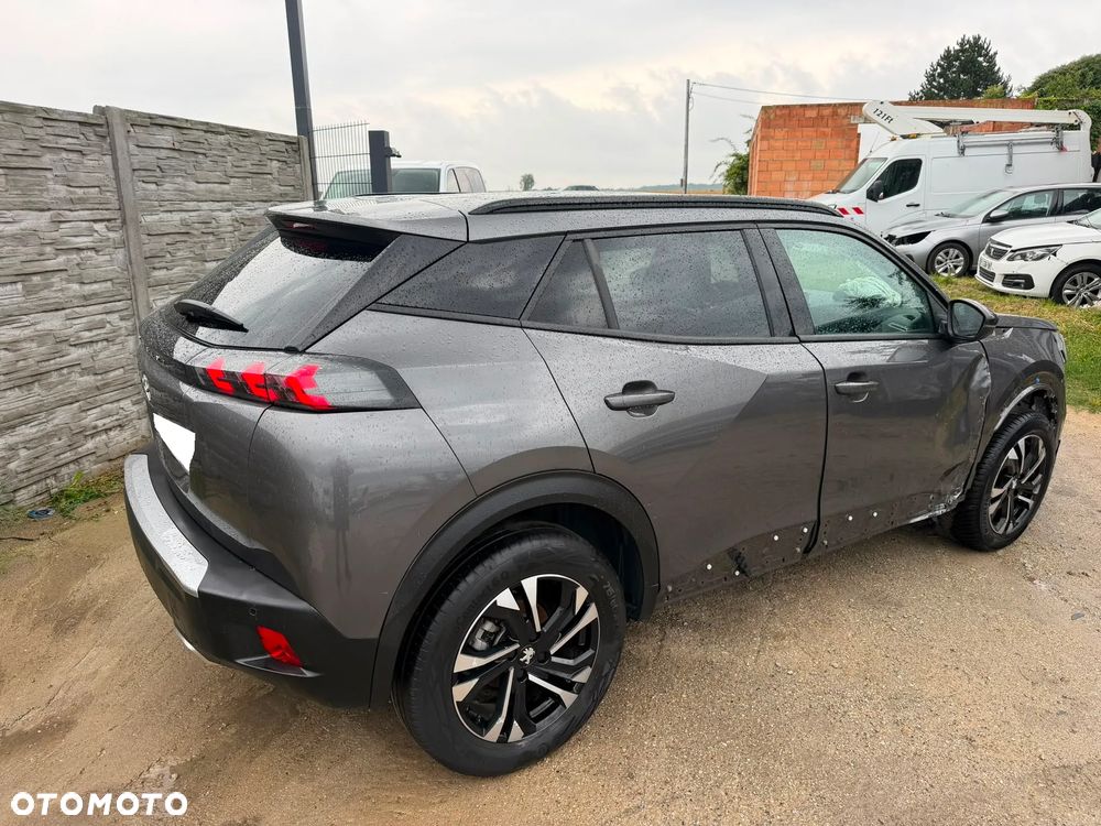 Peugeot 2008 PureTech 130 Allure - 6
