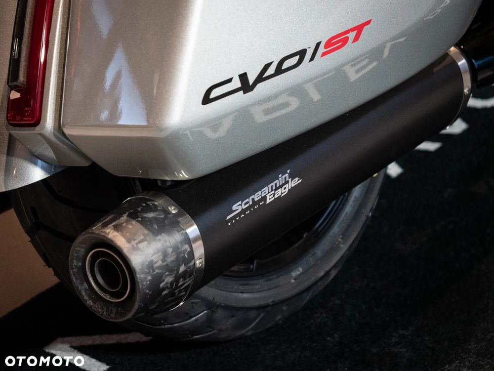 Harley-Davidson Touring Road Glide - 25