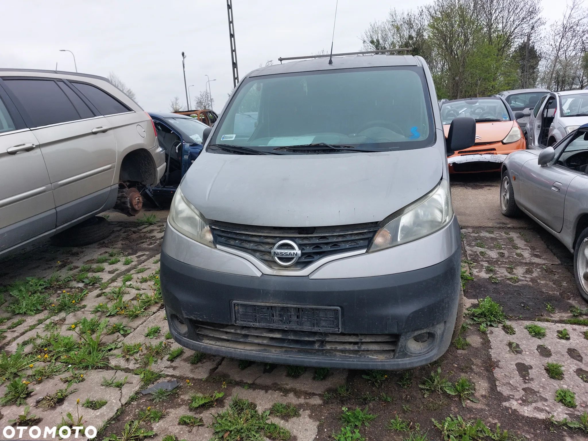 Zderzak NISSAN NV200 11R. maska,drzwi,klapa,lampy.... - 1