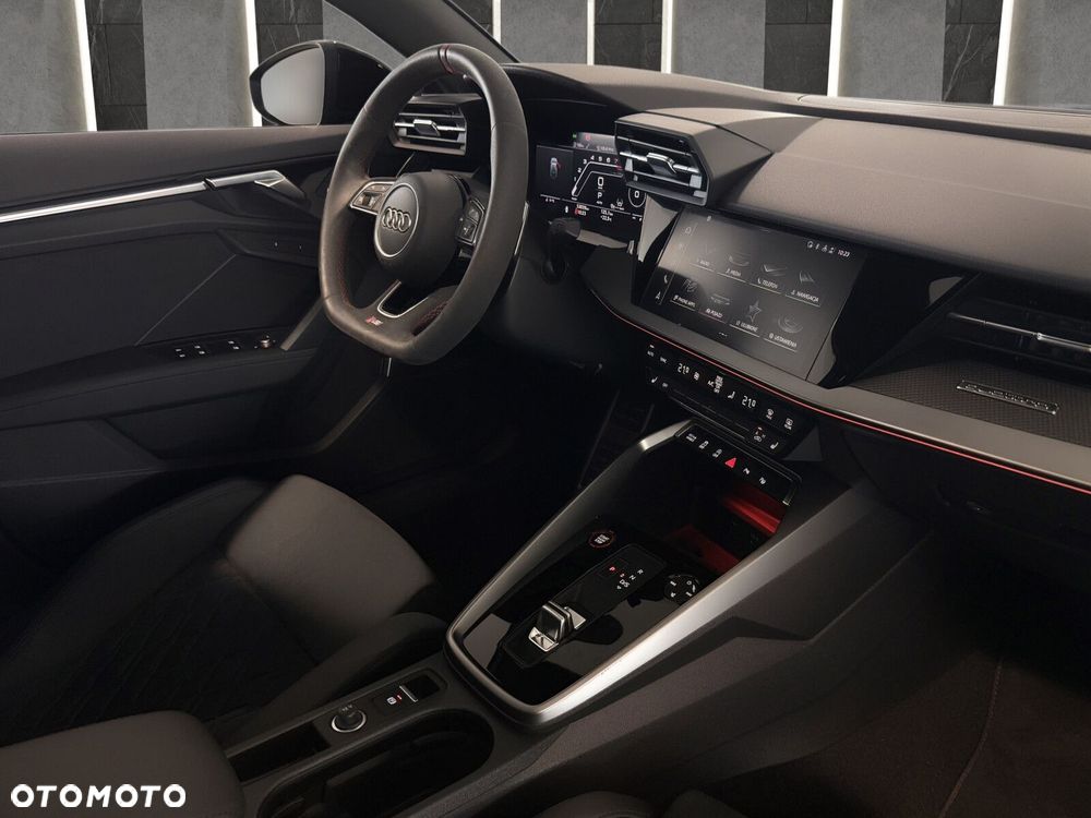 Audi RS3 Sportback - 18