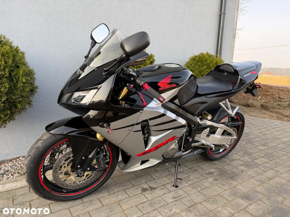 Honda CBR - 7