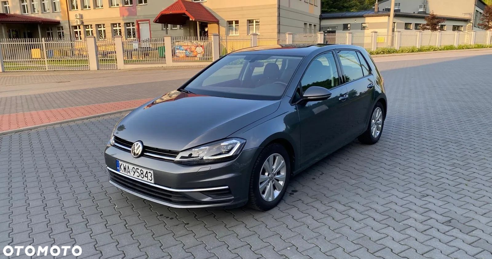 Volkswagen Golf VII 1.5 TSI BMT IQ Drive - 1