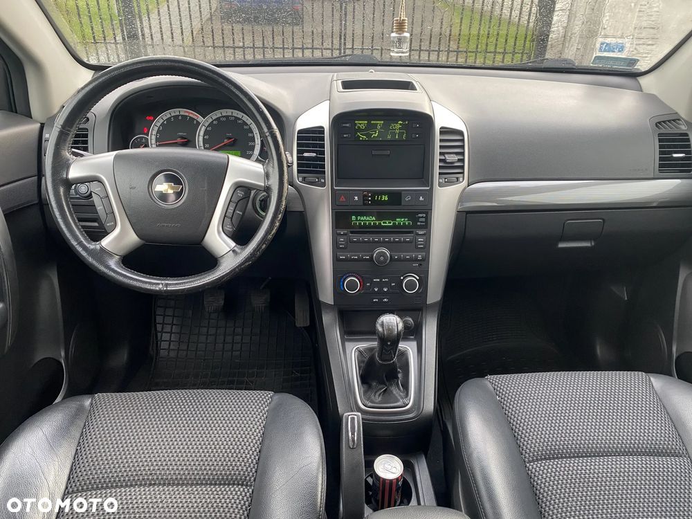 Chevrolet Captiva 2.4 LS - 7