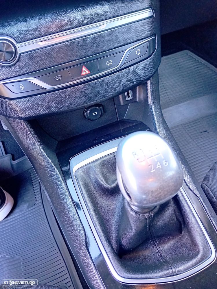 Peugeot 308 SW e-HDi 115 Stop & Start Nível 2 Business-Line - 4