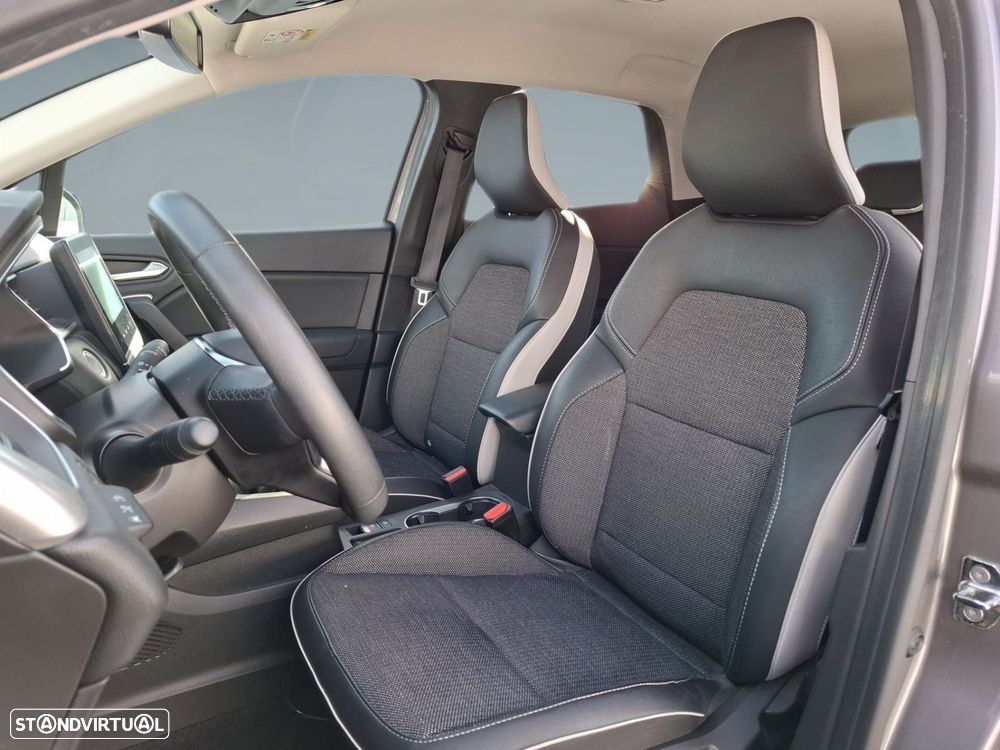Renault Captur 1.0 TCe Techno Bi-Fuel - 11