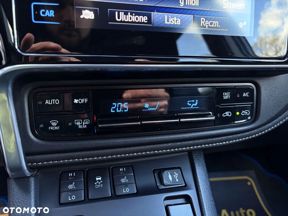 Toyota Auris 1.8 HSD Prestige - 31