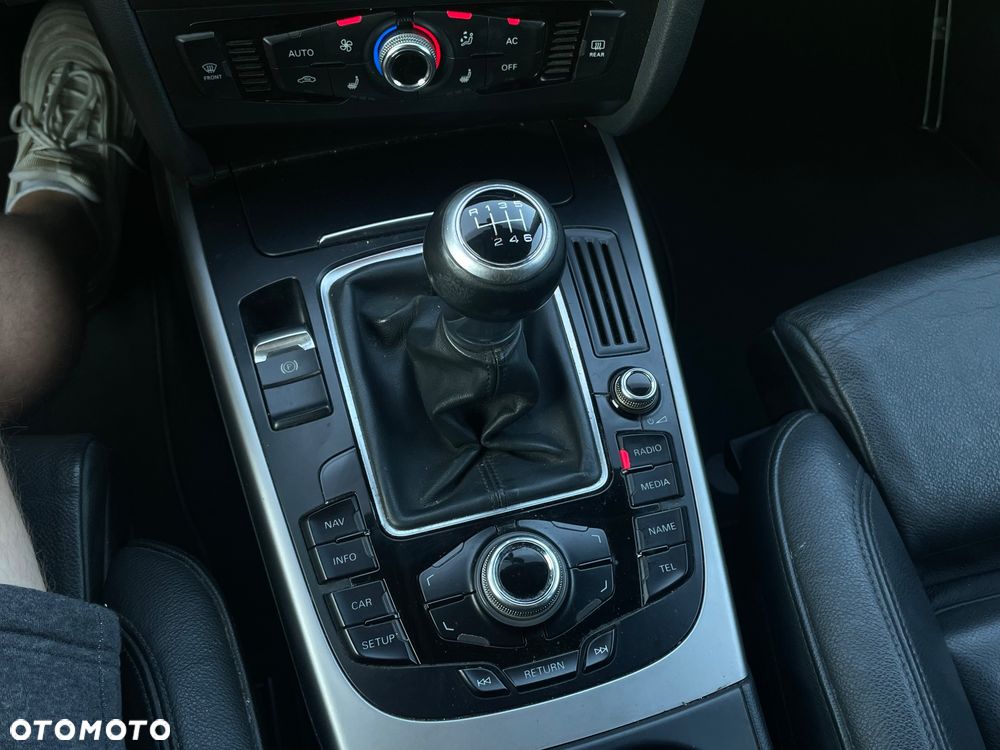 Audi A4 Avant 2.0 TDI ultra - 13