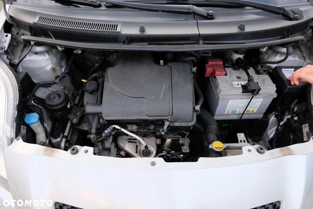 Toyota Yaris 1.0 Luna A/C - 9