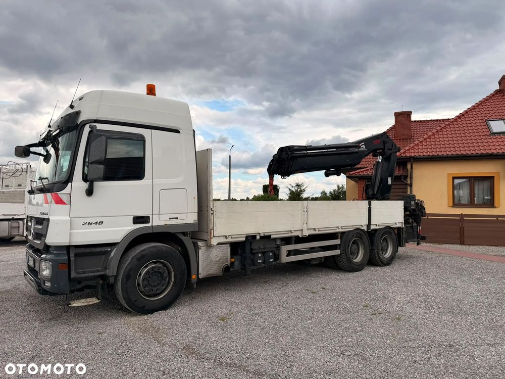 Mercedes-Benz Actros - 3