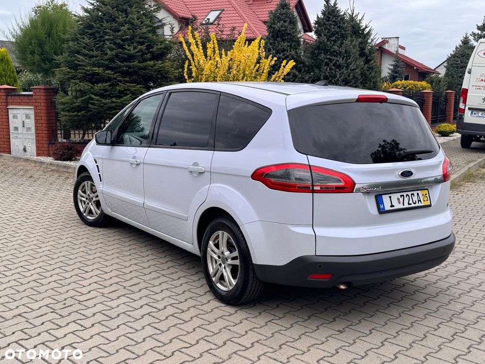 Ford S-Max - 10